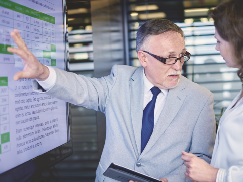 Measuring Internal Comms Effectiveness and 10 Metrics and KPIs for Internal Communications