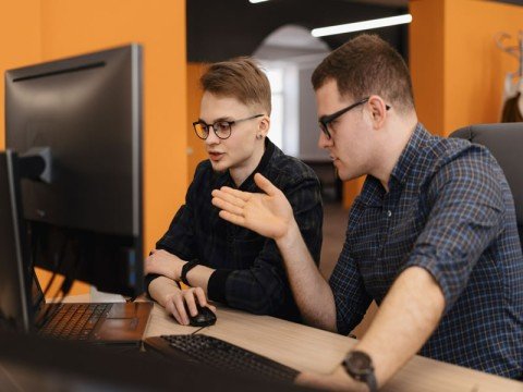 Maximizing Collaboration and Productivity in AAA Game Development through an Employee Communication App