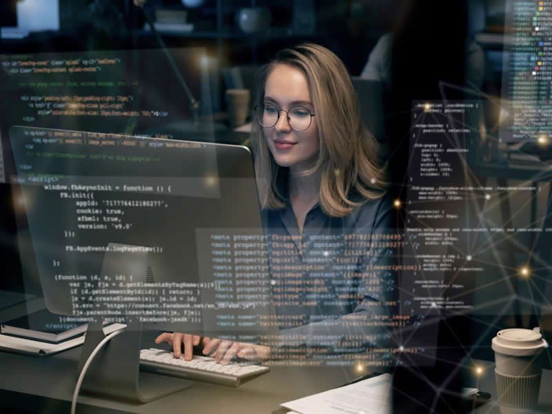 How does a CMMS work